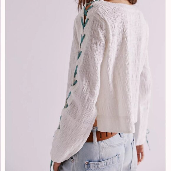 NWT Free People Laced-Up Tee in Optic White Combo - Picture 2 of 3